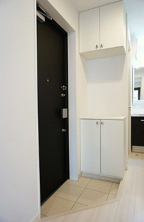 マグノリアコートの玄関