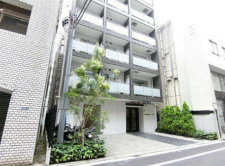 マグノリアコートの駐車場