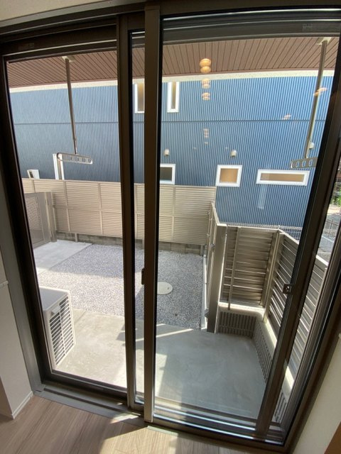 A・friendのセキュリティ|電動防犯シャッター