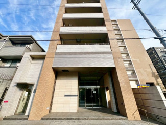 【外観】 | ローレルコート山坂 | ＪＲ阪和線「南田辺」駅まで徒歩４分♪大阪メトロ谷町線「田辺」駅まで徒歩５分♪大阪メトロ御堂筋線「昭和町」駅まで徒歩１２分♪３沿線利用可能！毎日の通勤や通学に便利！