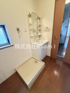 【洗面所】 | トリニティ・旭化成ヘーベルメゾンHEBEL HAUS | 明るい洗面所です