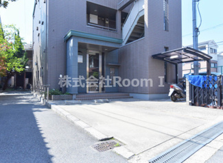 【駐車場】 | トリニティ・旭化成ヘーベルメゾンHEBEL HAUS | 駐車スペースもあります