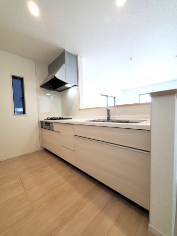 三郷市　早稲田6丁目　新築戸建　全4棟のキッチン|使いやすいキッチンです