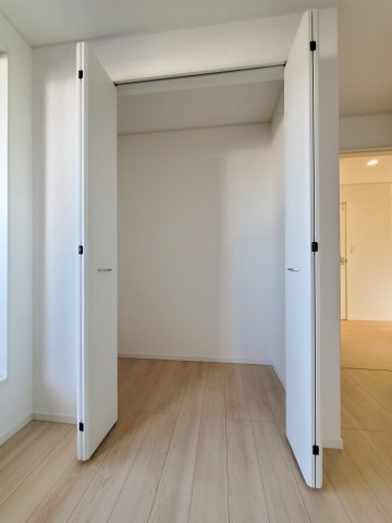 三郷市　早稲田6丁目　新築戸建　全4棟の収納|こまごまとしたものを収納できそうですね