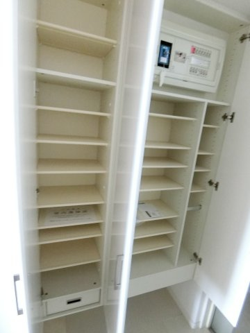 サーパス佐鳴湖の収納