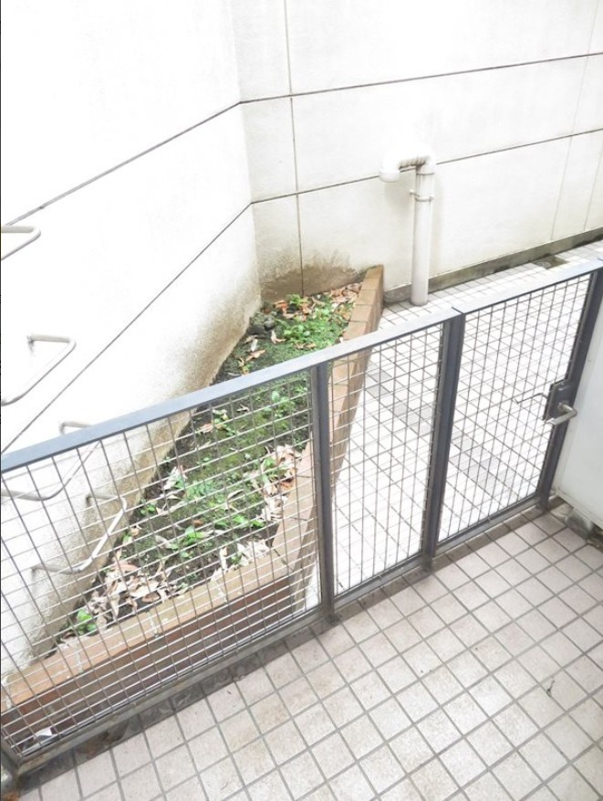 【バルコニー】