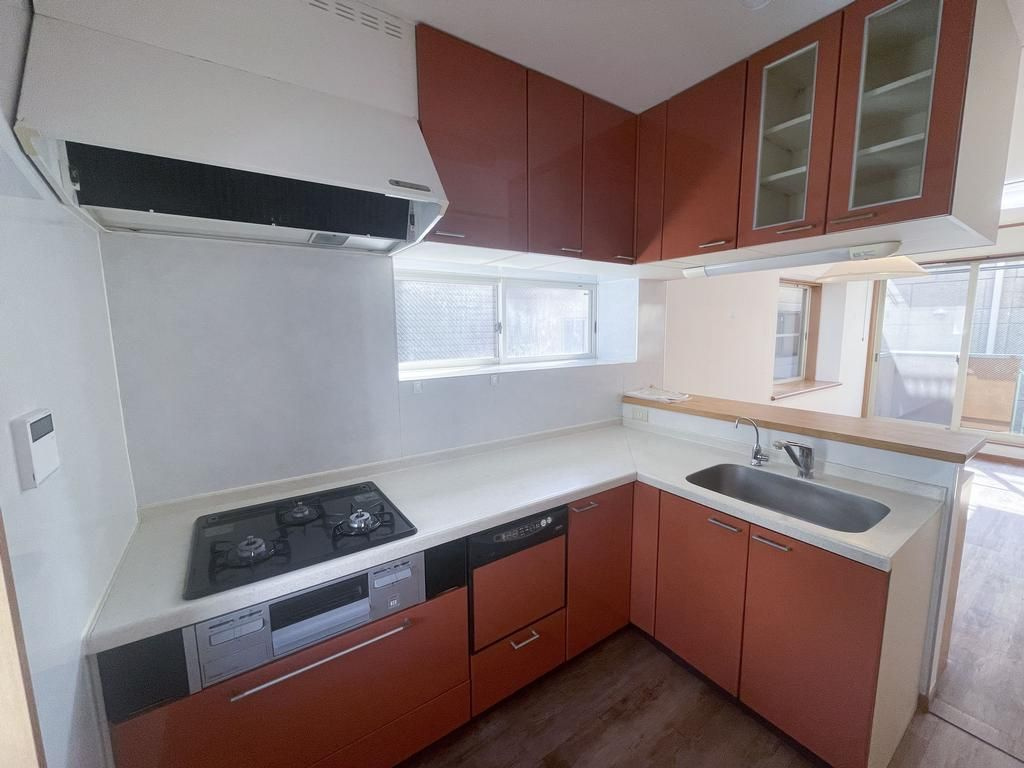 品川区荏原6丁目　中古戸建のキッチン|現地ご見学希望・資料請求などお気軽にお問い合わせ下さい！
03-5990-5201