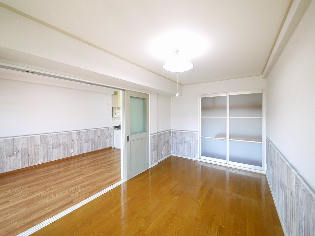 OMマンション東生駒の寝室