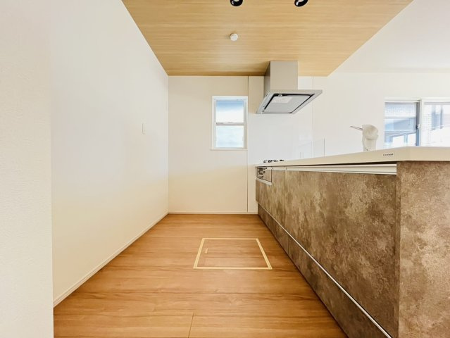 大府市横根町石丸100番１・６・７『仲介手数料無料』新築一戸建て・建売のキッチン