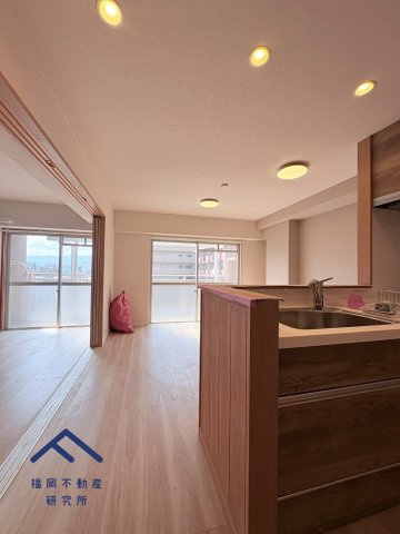 三愛シティライフ筑紫通博多の居間・リビング