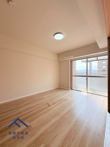 三愛シティライフ筑紫通博多の洋室