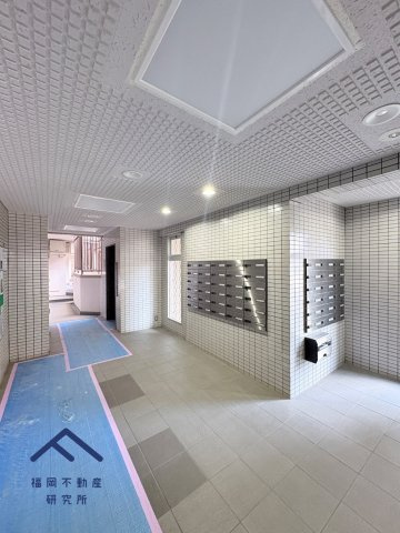 三愛シティライフ筑紫通博多のエントランス