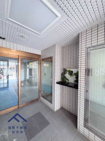 三愛シティライフ筑紫通博多のエントランス