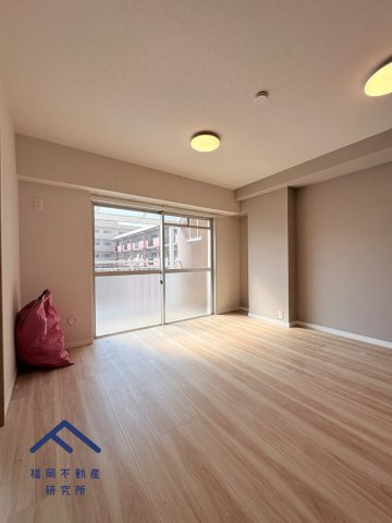 三愛シティライフ筑紫通博多の居間・リビング