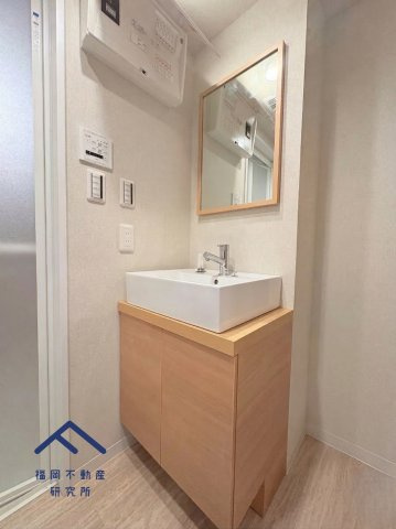 三愛シティライフ筑紫通博多の独立洗面台