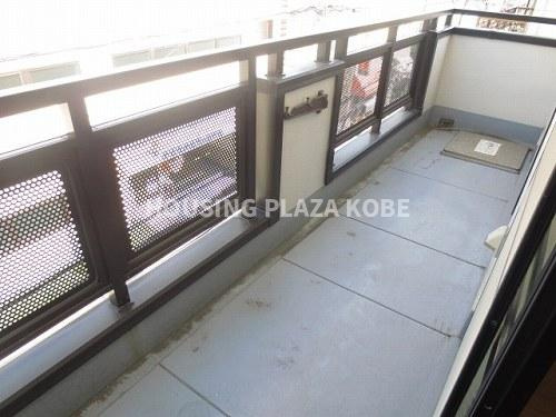 よしかわビルのバルコニー