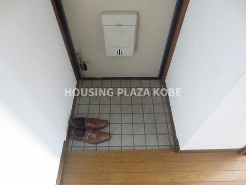 よしかわビルの玄関