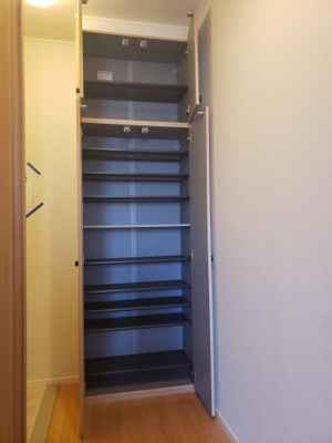 【収納】 | グランディール山手 B | 参考：大型シューズボックス付☆神戸市垂水区　グランディール山手　賃貸☆