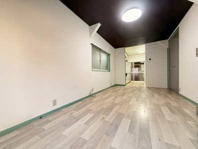 【居間・リビング】 | 鈴蘭台東町２丁目戸建 | ☆神戸市北区　鈴蘭台東町２丁目戸建☆