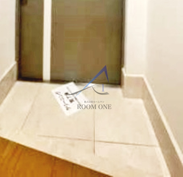 プレール・ドゥーク新宿御苑の玄関|玄関です。