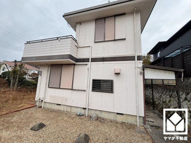 西宮市鷲林寺南町の外観パース|すべり台やブランコなどの遊具や、ゆったりとした広場、パーゴラなどが整備された「剣谷第三公園」まで徒歩3分など、徒歩圏内に公園が複数あり、子育て世帯の方にもお勧めです。