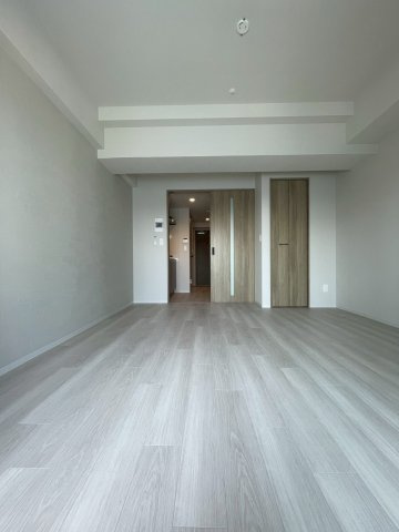 Louis Residence弁天町の洋室