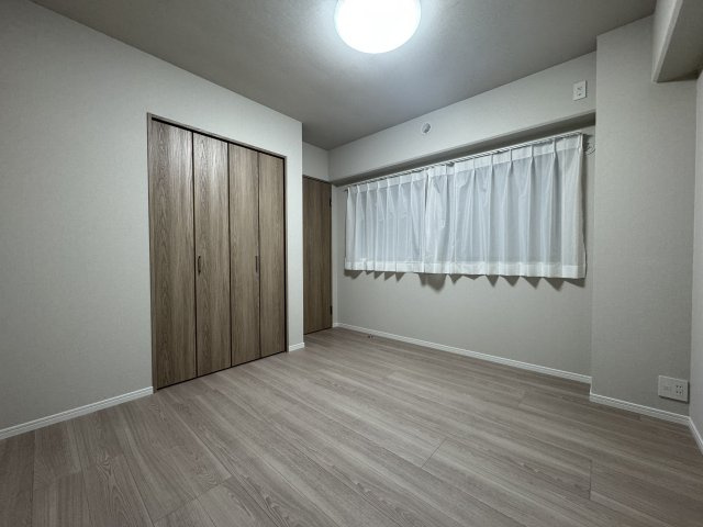 朝日マンション目黒の洋室