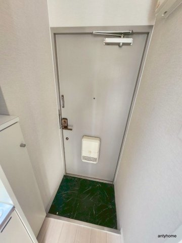 マンションセレーネの玄関