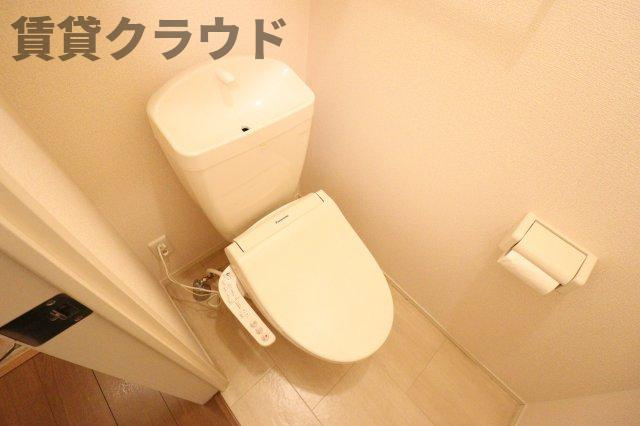 clochet te soleil（クロシェット　エト　ソレイユ）のトイレ|ゆったりとした空間のトイレです