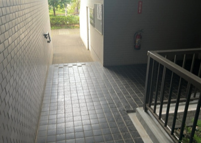 【その他共用部分】 | エステヴィラ７号棟 | 共有部分は、住民なら誰もが使える設備のこと。例えば駐車場やエレベーター、インターネット設備、セキュリティ設備などがあります。他にも、マンションの廊下・外部階段やエントランス・ゴミ置き場などがあります。