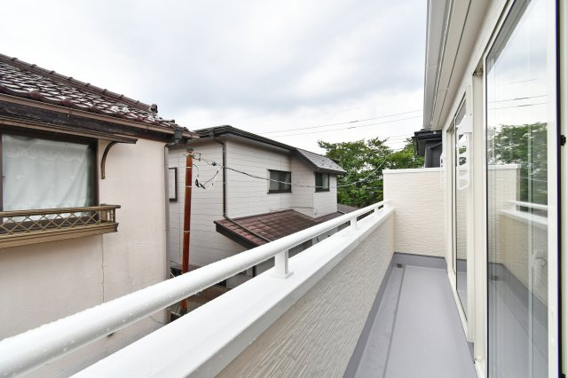 蓮田市西新宿　全4棟　2号棟のバルコニー