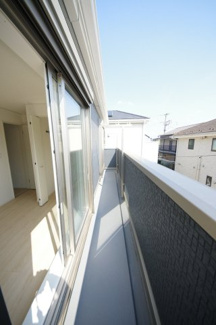 【バルコニー】 | 【仲介手数料無料！！】府中市小柳町1丁目　新築戸建て（全2棟）1号棟　5390万円