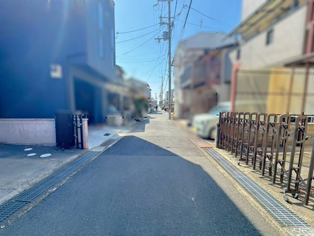◆改装済み◆南向き陽当たり良好２ＤＫ◆軽自動車１台駐車可能◆宇治市槇島町南落合の前面道路含む現地写真|前道