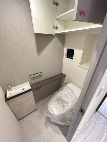 コンフォリア・リヴ博労町一丁目Qのトイレ