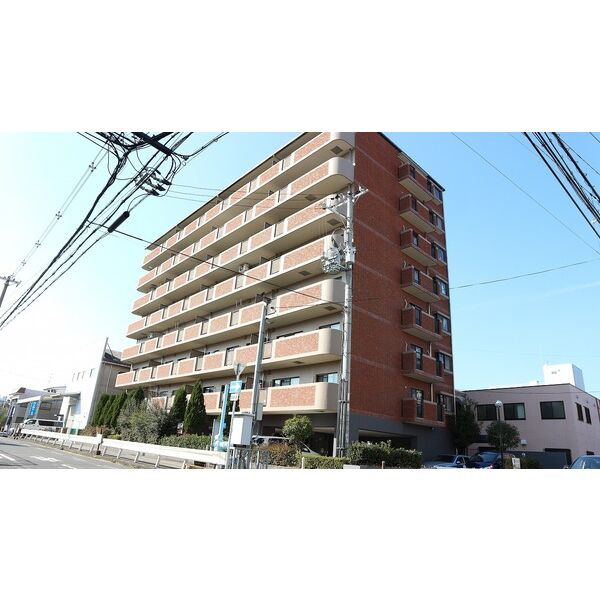 ハルフィー江坂の外観