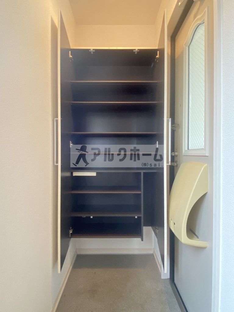 セジュールエルグリーンの玄関