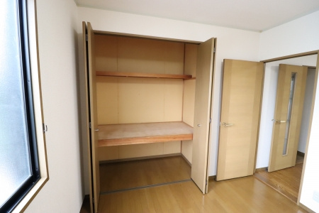 サイプレスタウン Cの収納|部屋の写真です