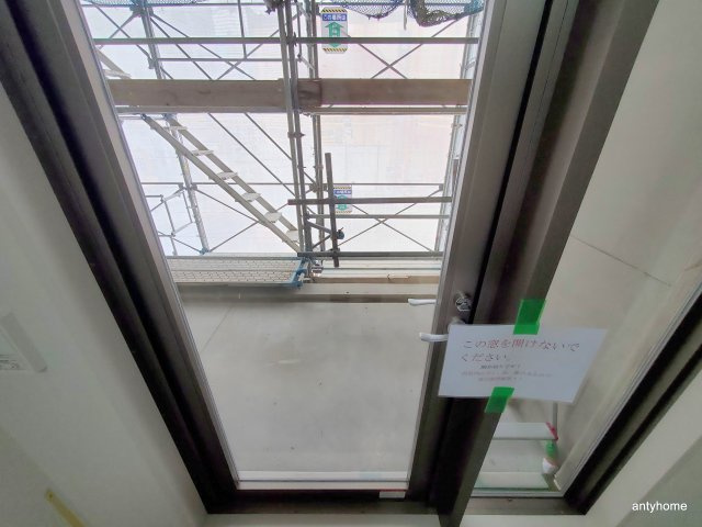 スプランディッド十三本町 仲介手数料無料のバルコニー