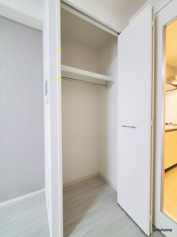 スプランディッド十三本町 仲介手数料無料の収納