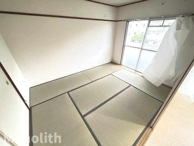 光明台27号棟の和室