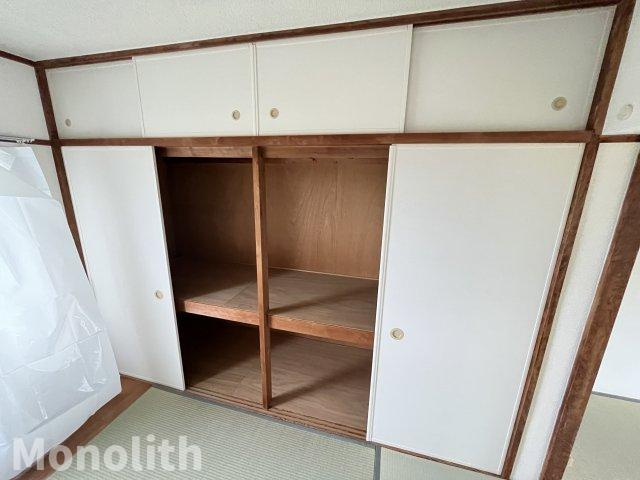 光明台27号棟の収納
