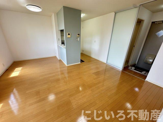 シャーメゾンさくらBの居間・リビング