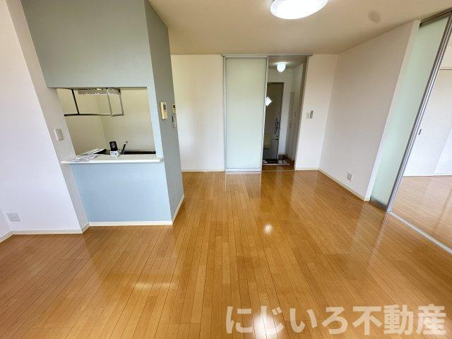 シャーメゾンさくらBの居間・リビング