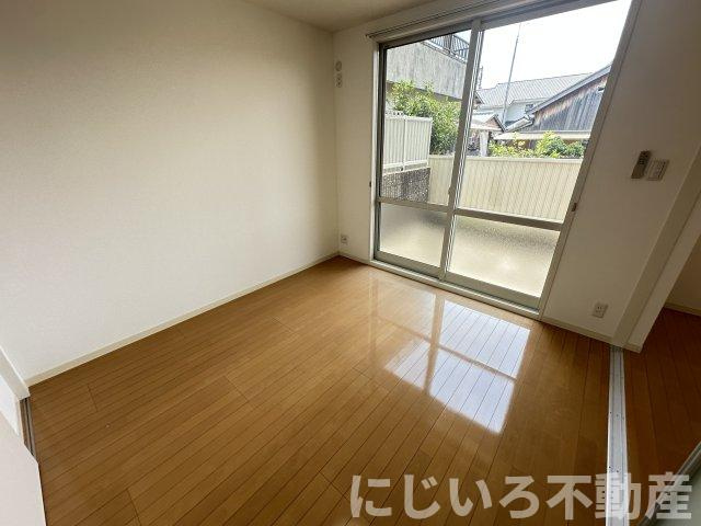 シャーメゾンさくらBの居間・リビング