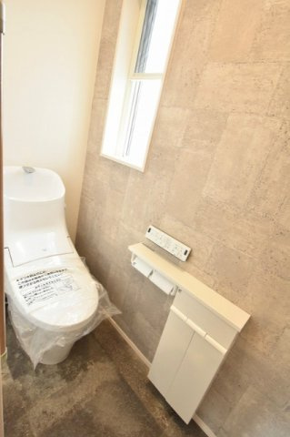 行田市深水町　分譲住宅　全４棟のトイレ|2階のトイレも1階と同じ仕様です