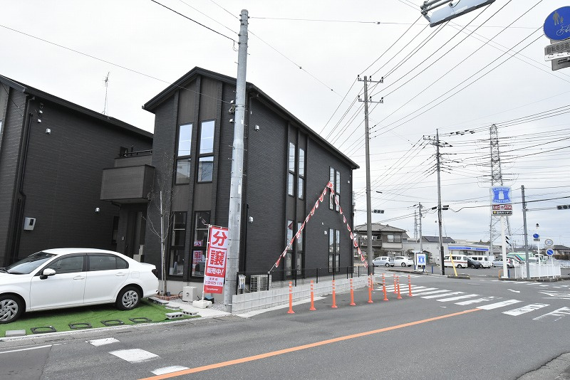 行田市深水町　分譲住宅　全４棟の前面道路含む現地写真