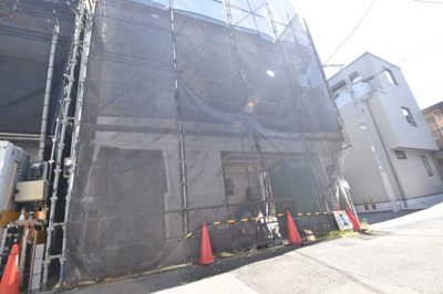 【外観】 | 本町６丁目～「東高円寺」駅８分・北西角地につき陽当たり・通風良好～