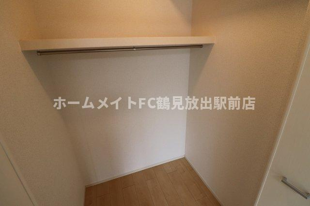 大阪市城東区諏訪４丁目のハイツの収納