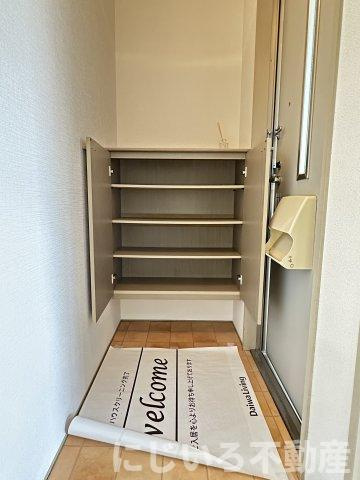 エスパシオ那賀川Bの玄関