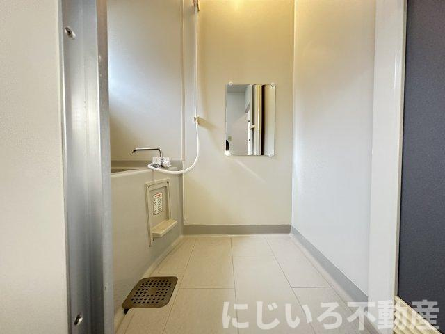 エスパシオ那賀川Bの玄関
